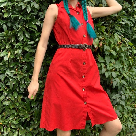 Cherry Red buttonup dress - Picture 3 of 4